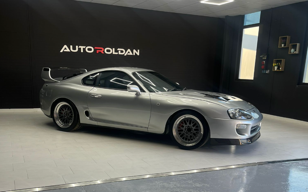 TOYOTA SUPRA
