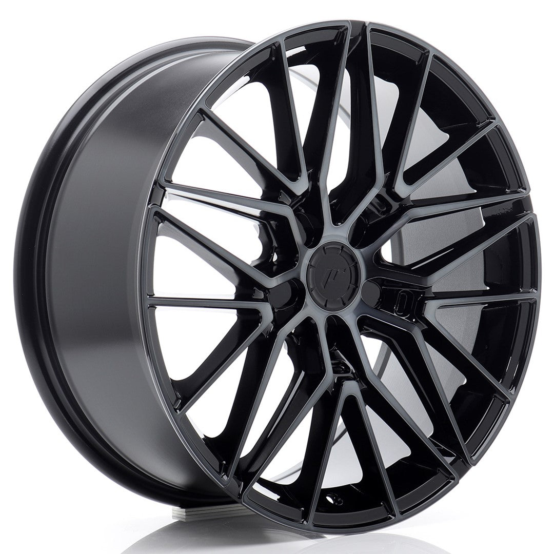 Llanta Japan Racing JR-38 18x8" 5 tornillos a medida ET20-45 negro mate / frontal tintado