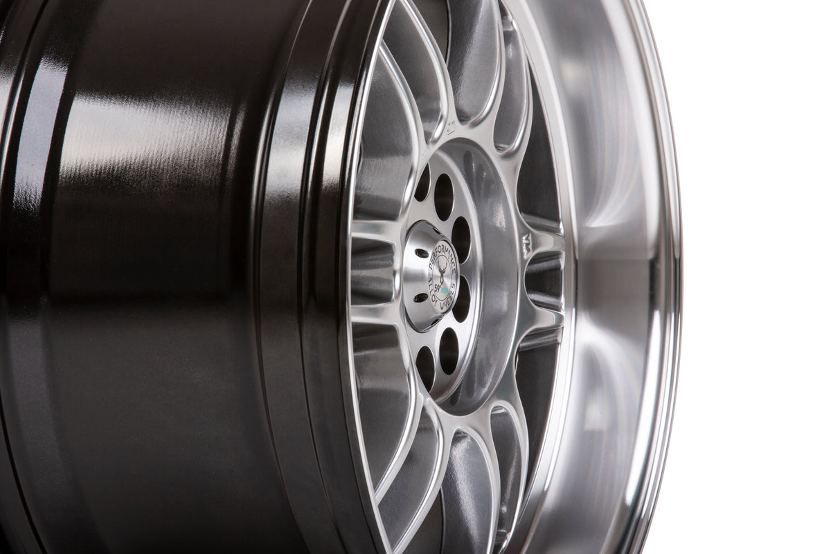 Llanta 59°North D-006 18x9,5" 5x114.3/120 ET20 negro hyper