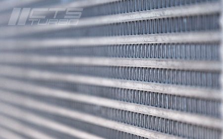 Intercooler frontal universal CTS Turbo para 450 CV