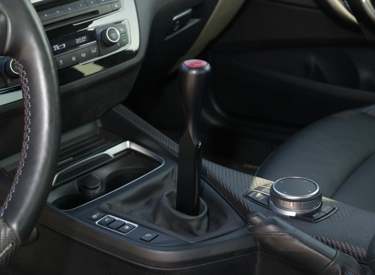 Short shifter BMW M2 F87, M3 F80, M4 F82 (bolt-on) Self Centring