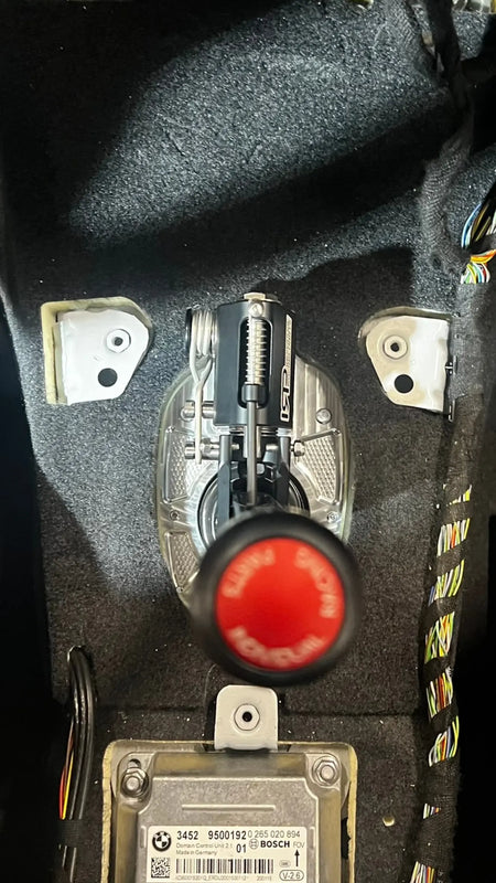 Short shifter BMW M2 F87, M3 F80, M4 F82 (bolt-on) Self Centring