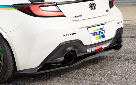 Faldón trasero GReddy × Voltex de carbono para GR86 y BRZ