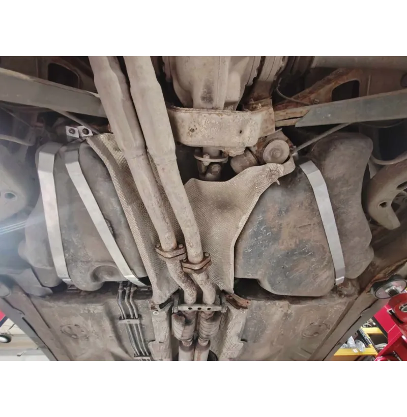 Abrazaderas inoxidables depósito E36 Compact