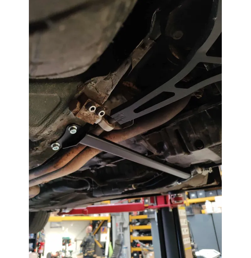 Barra inferior delantera 4 puntos ligera E36