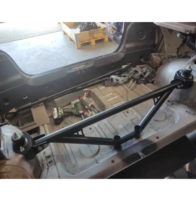 Barra X-brace trasera de 4 puntos BMW E36 Compact