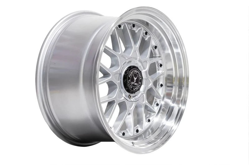 Llanta 59°North D-010 18x9" 5x114.3/120 ET25 plata con labio pulido