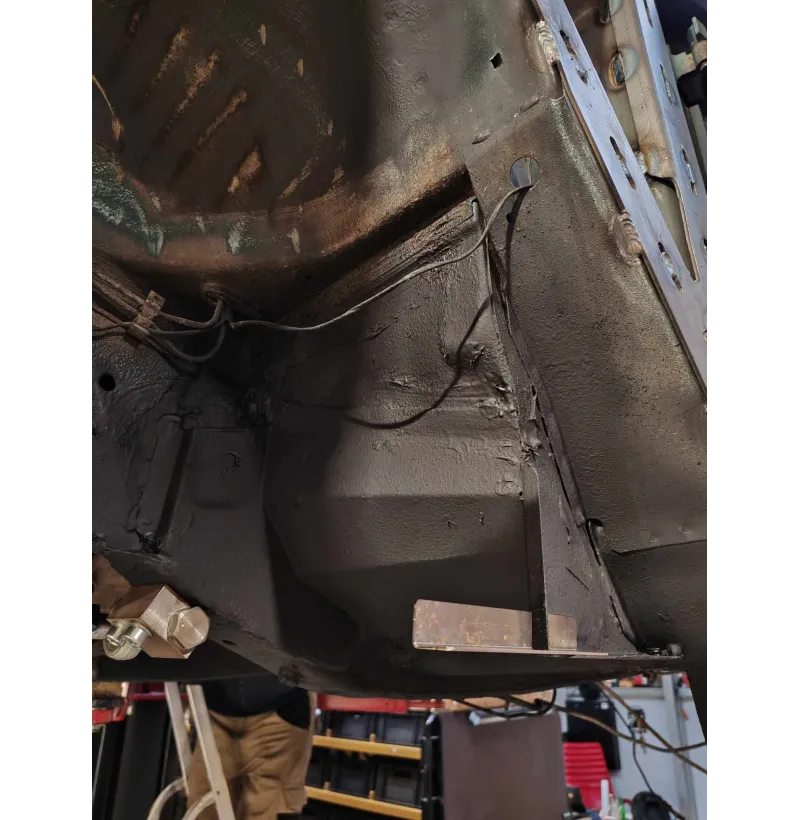 Reparación esquinas delanteras suelo BMW E36