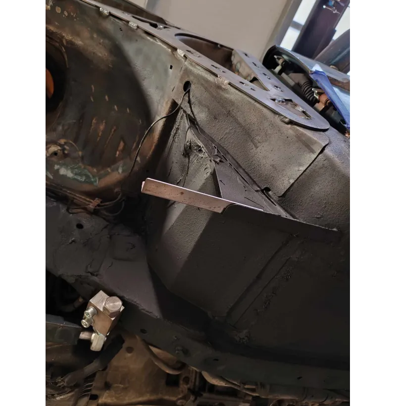 Reparación esquinas delanteras suelo BMW E36