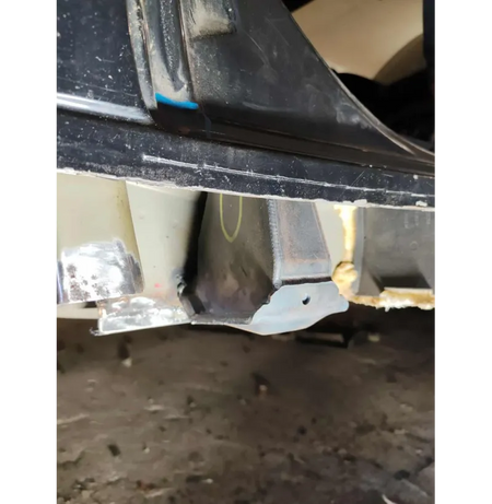 Puntos de elevación traseros BMW E39
