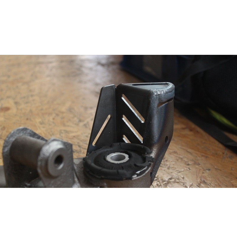Refuerzo anclaje estabilizadora trasera BMW E36
