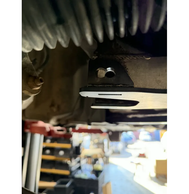 Refuerzo cuna delantera acero BMW E9X y E8X