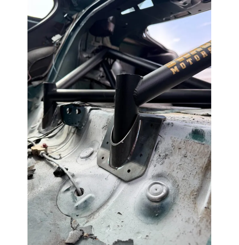 Refuerzo interior anclajes subchasis BMW E46