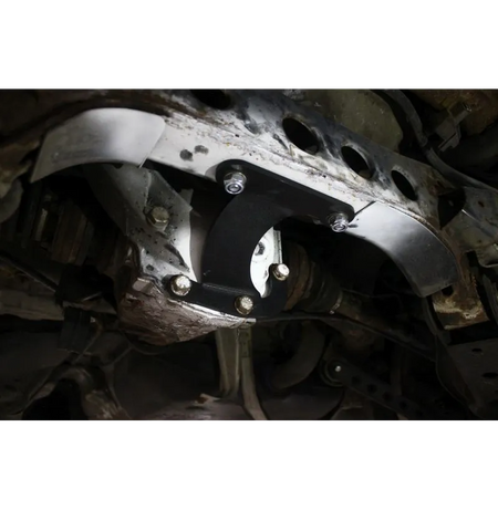 Refuerzo soporte diferencial 168L BMW E9X