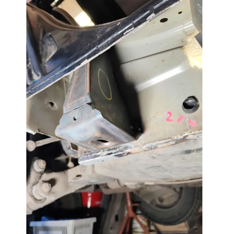 Punto de elevación trasero derecho BMW E39