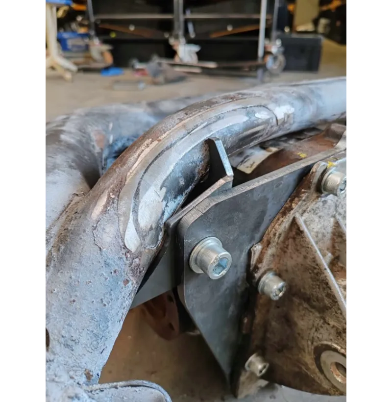 Soportes adicionales diferencial 168 BMW E46