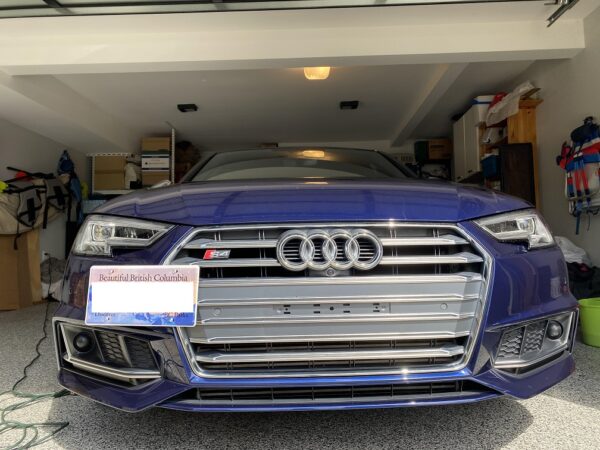 Soporte de matrícula en el gancho de remolque CTS Turbo Audi A4, S4 y RS4 B9